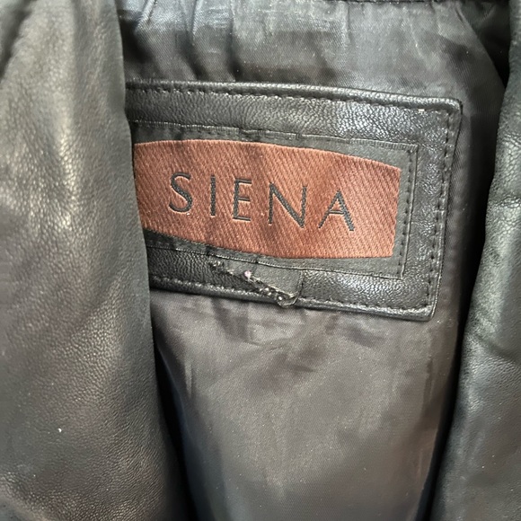 Leather jacket - Picture 2 of 3